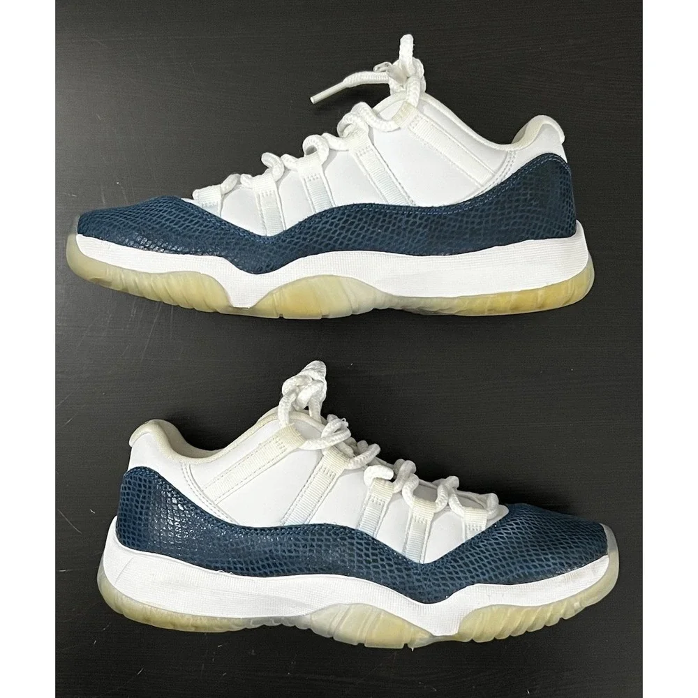Nike Air Jordan 11 Retro Low Top Men Size 7.5 CD6846-102 Navy Snakeskin Shoes
